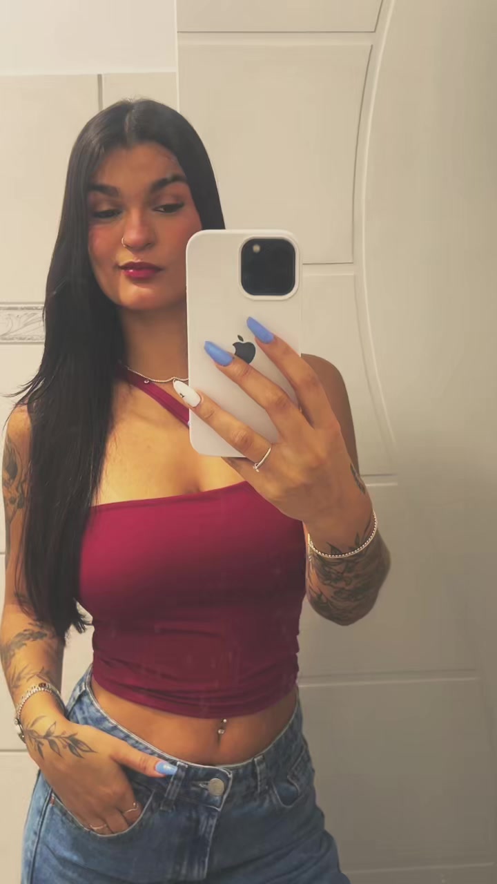@Nicollyboina