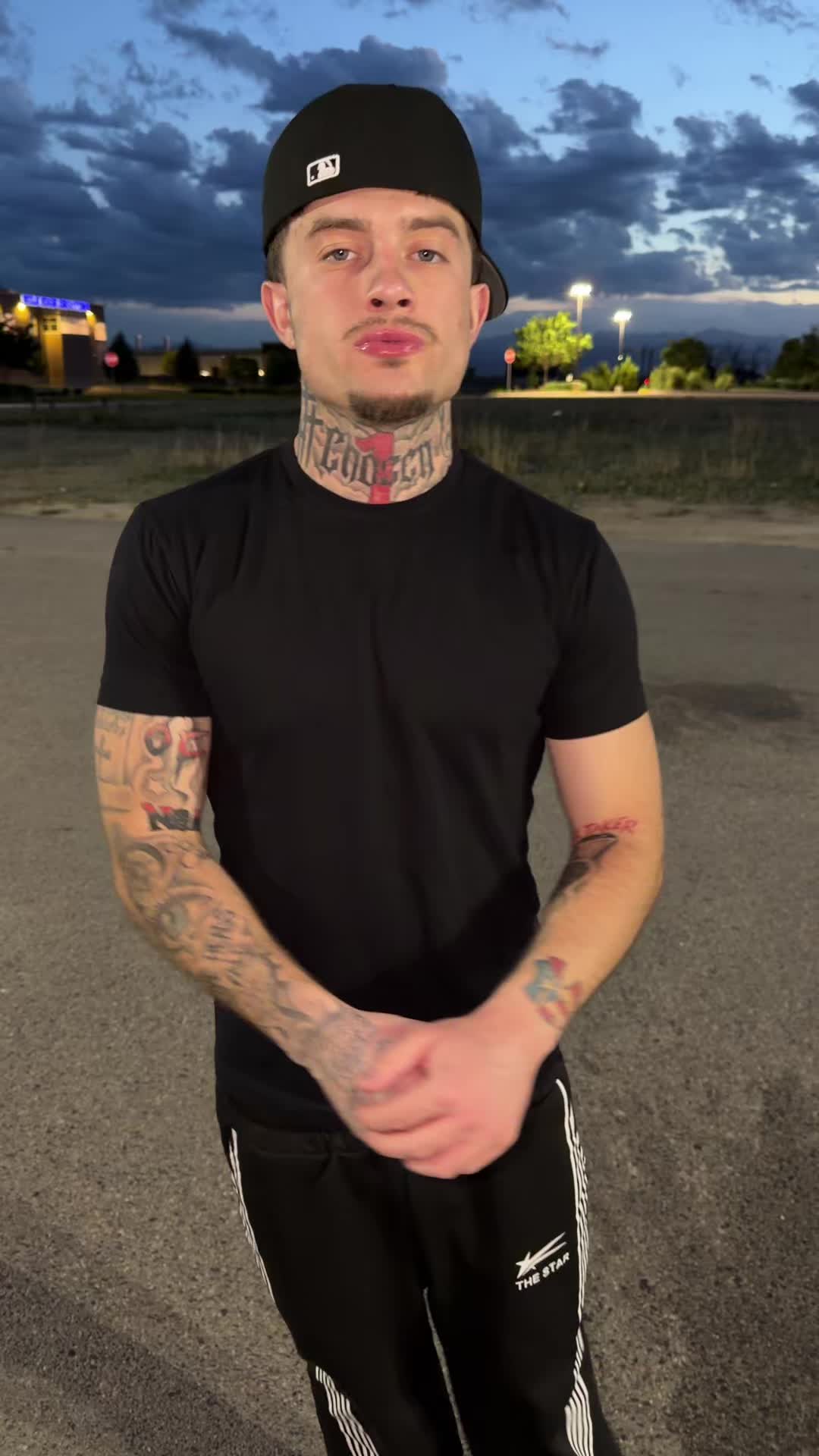 @Danoto 🦇