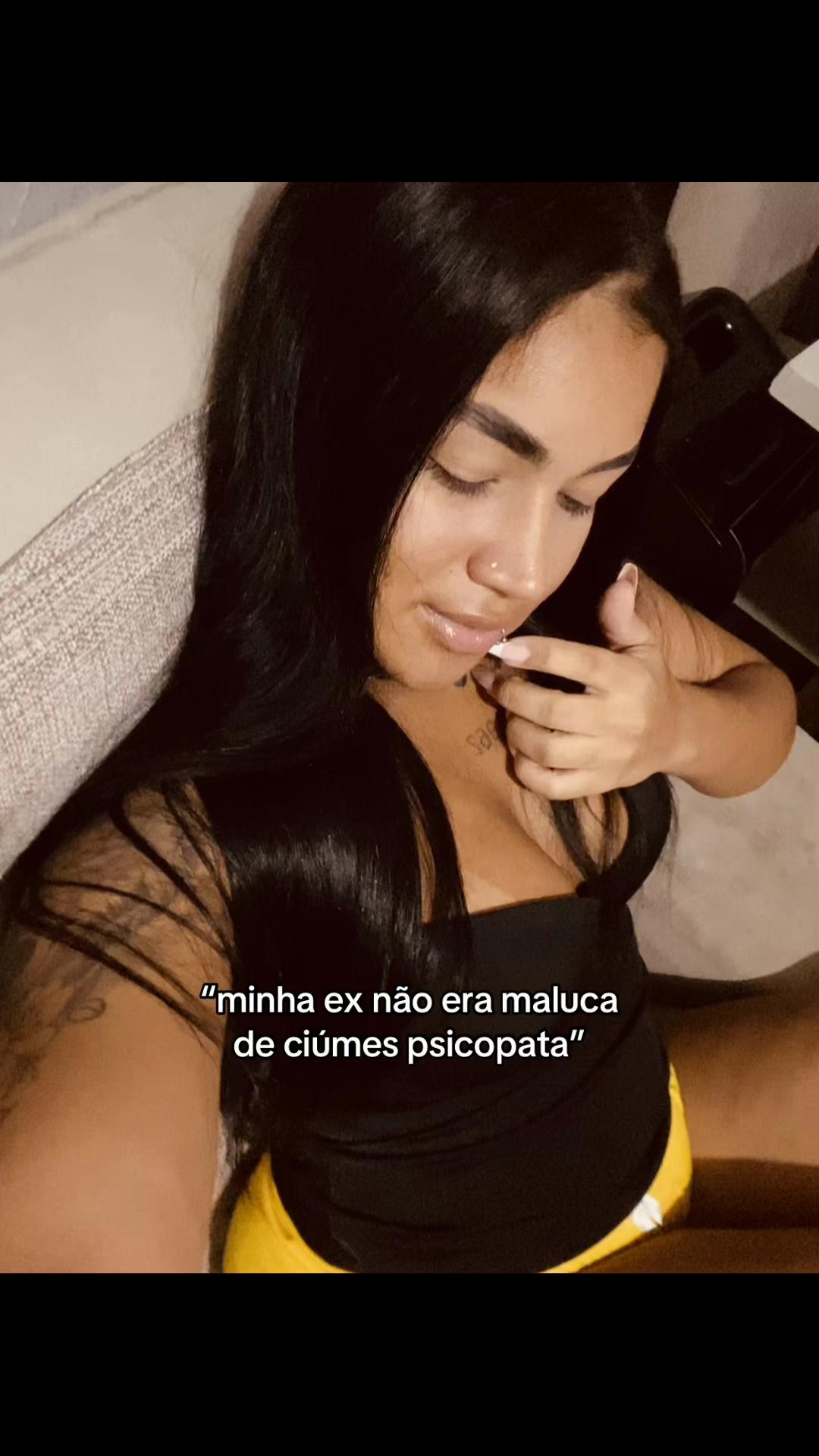 @Aninha_07