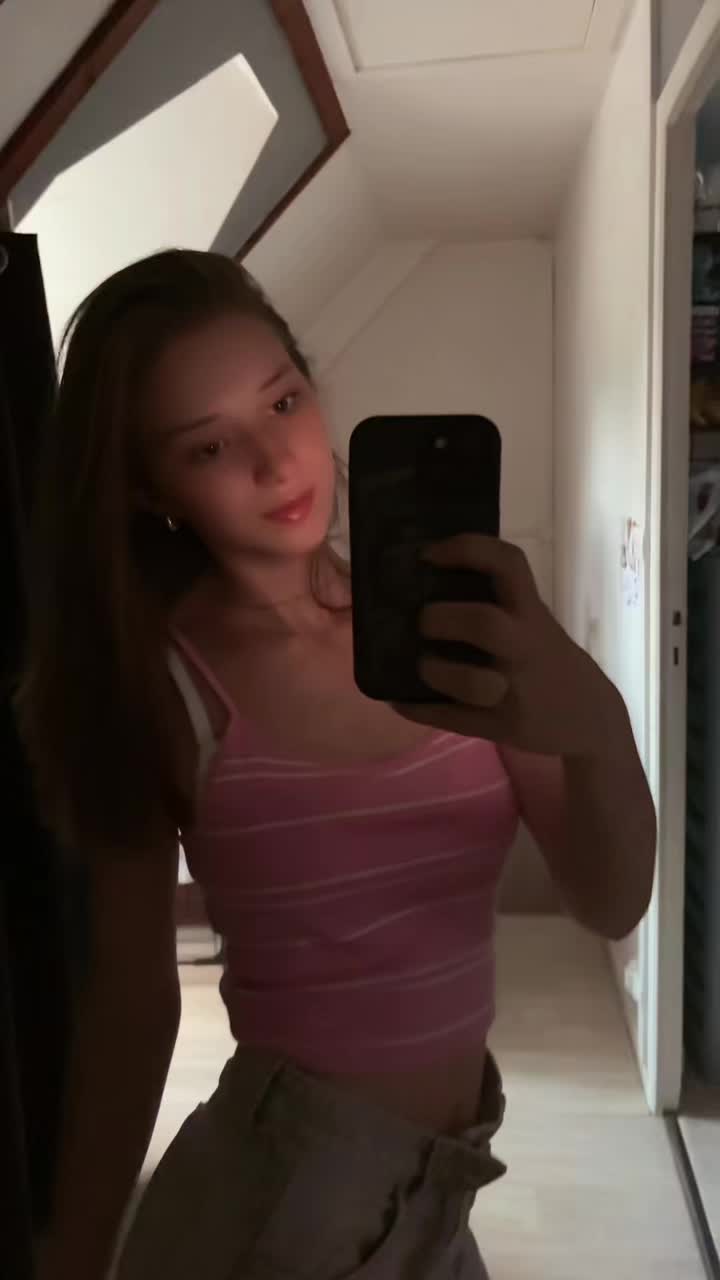 @Louanaꨄ