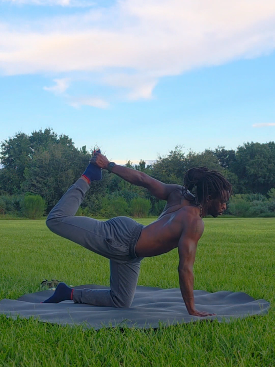 @C.hamp.ionyogi