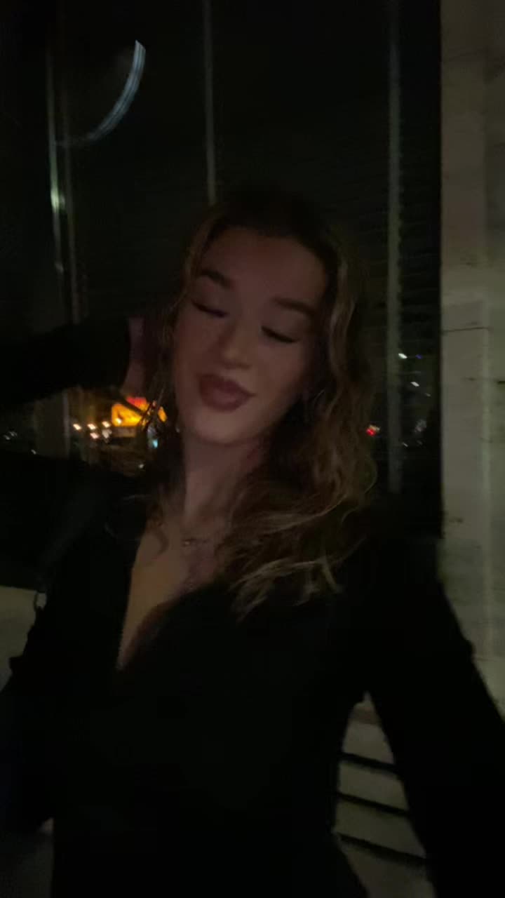 @𝒳𝒽