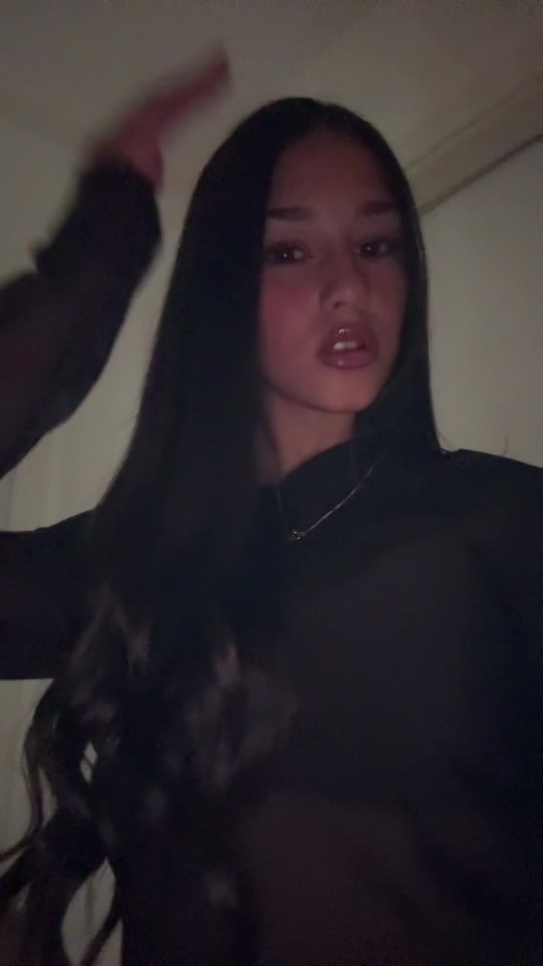 @vi