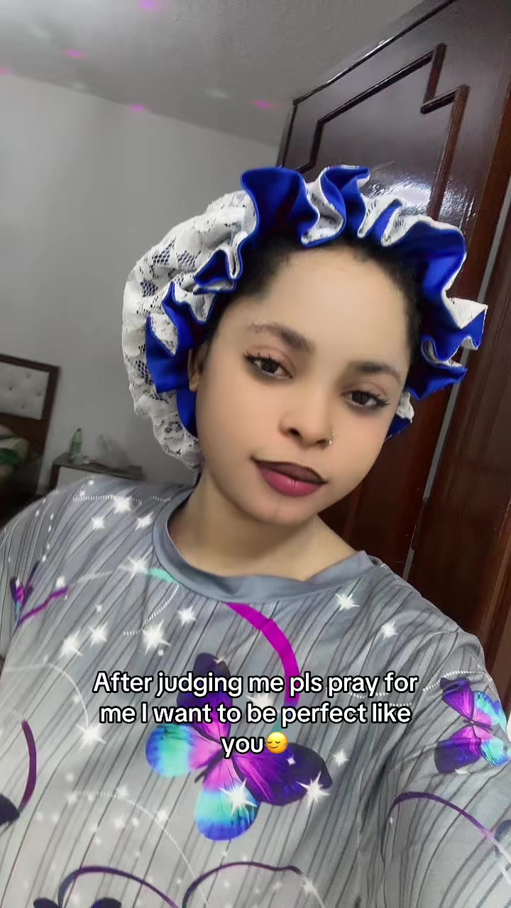 @𝕂𝕎𝔼𝔼ℕ𝔹𝔼𝕃𝕃𝔸🧸