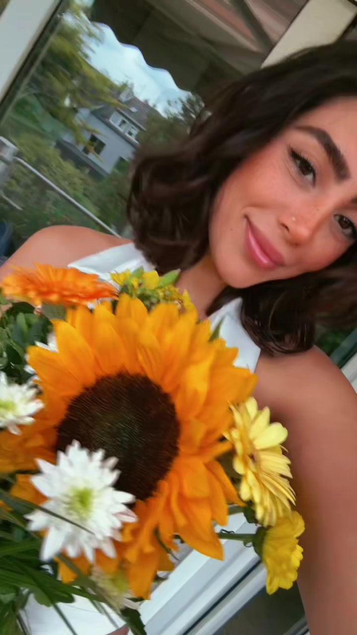 @Tina