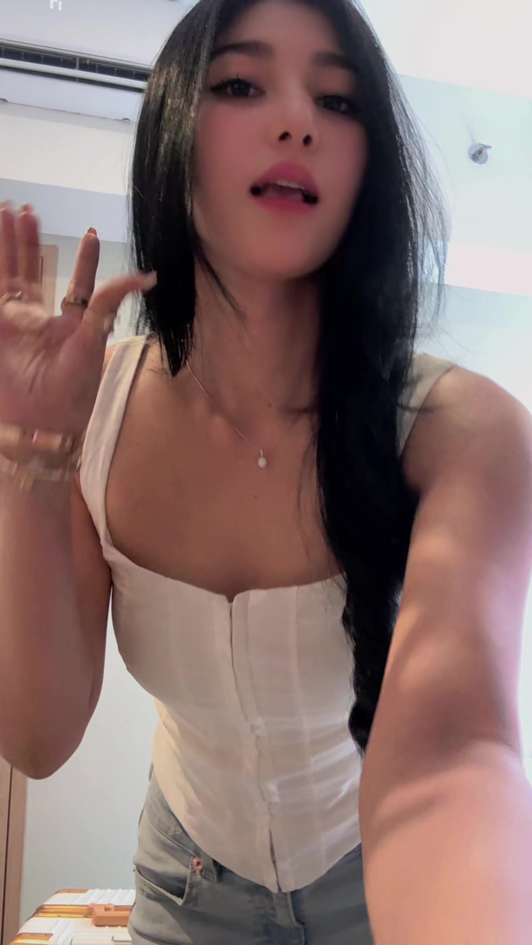 @Silvia Sisil