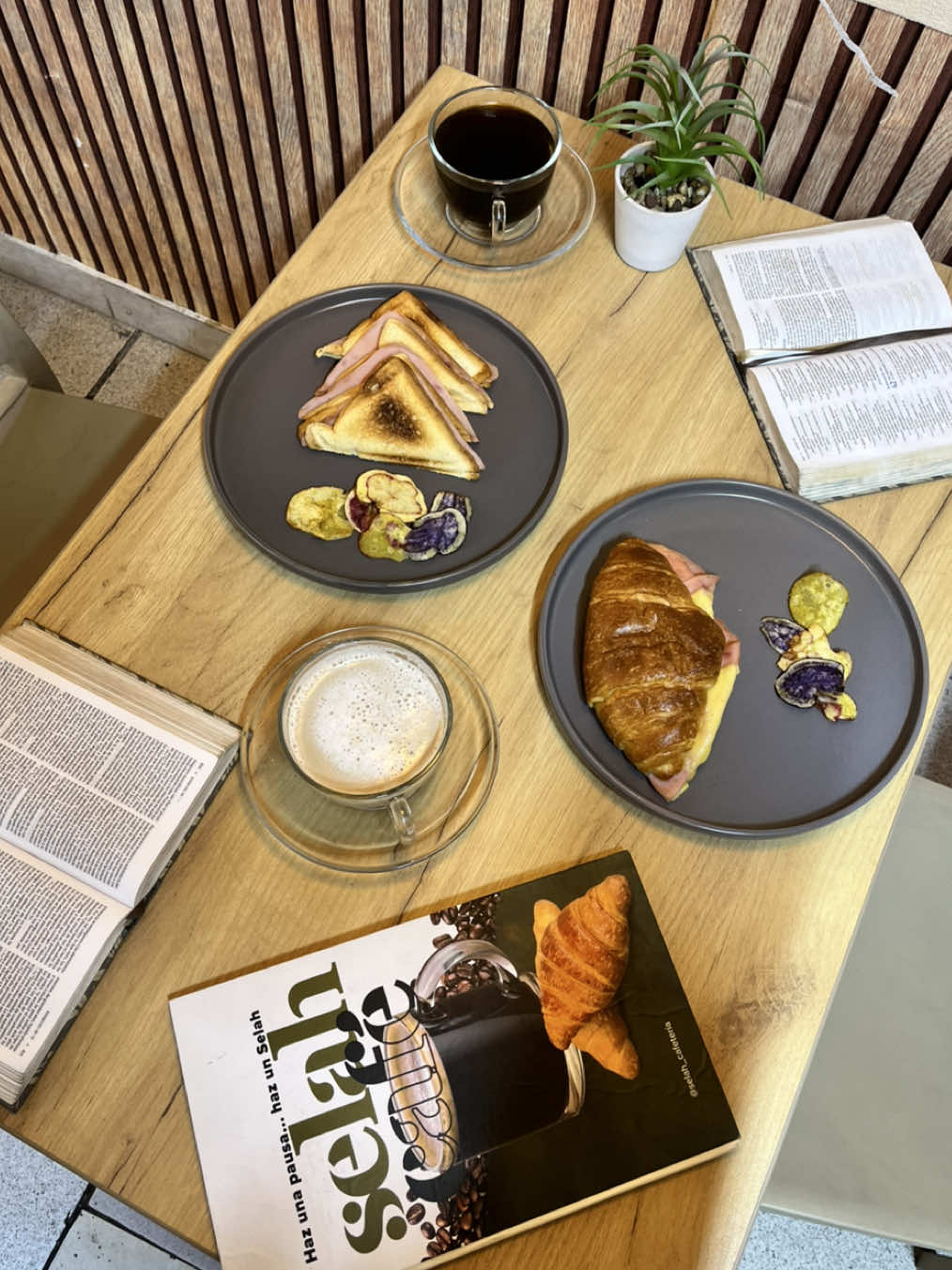 @Selah Cafeter&iacute;a