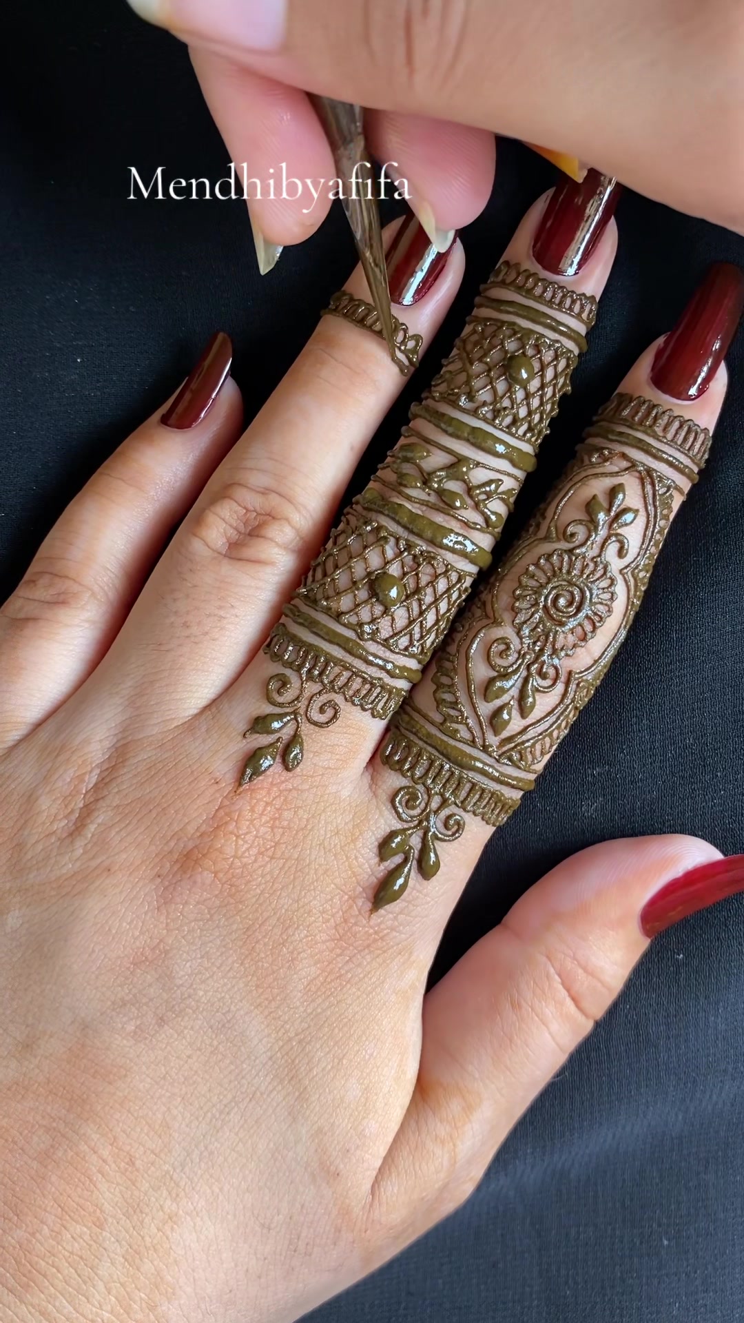 @Afifa_henna