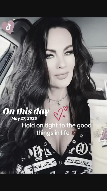 @Julie_AnnXO