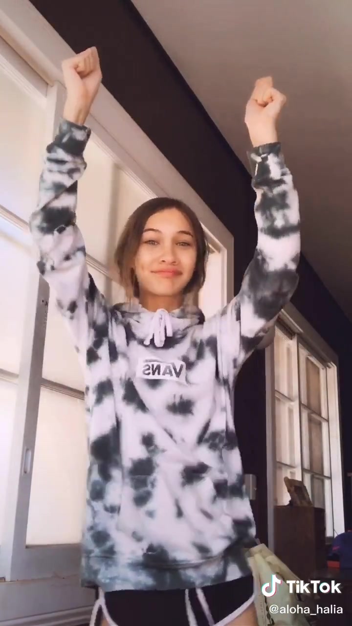 @throwbackhalia