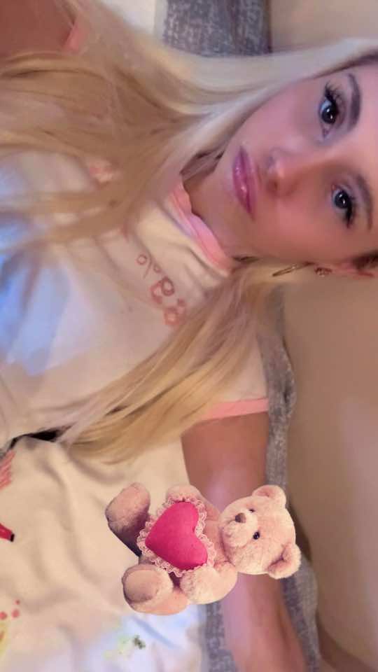 @👸🏼
