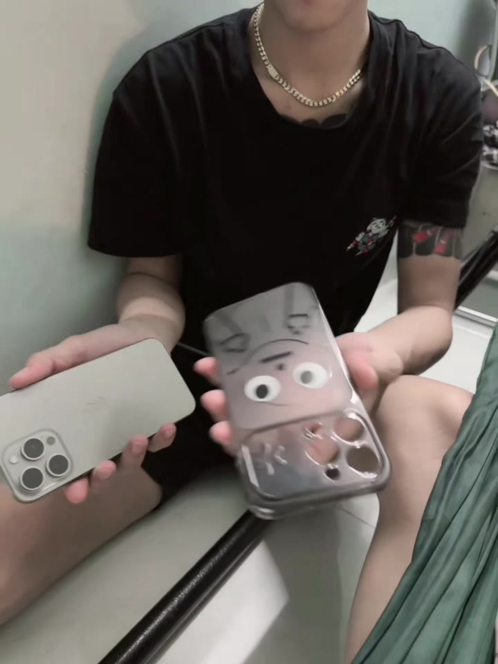 @𝕋𝕙𝕒𝕟𝕙 𝕍𝕪