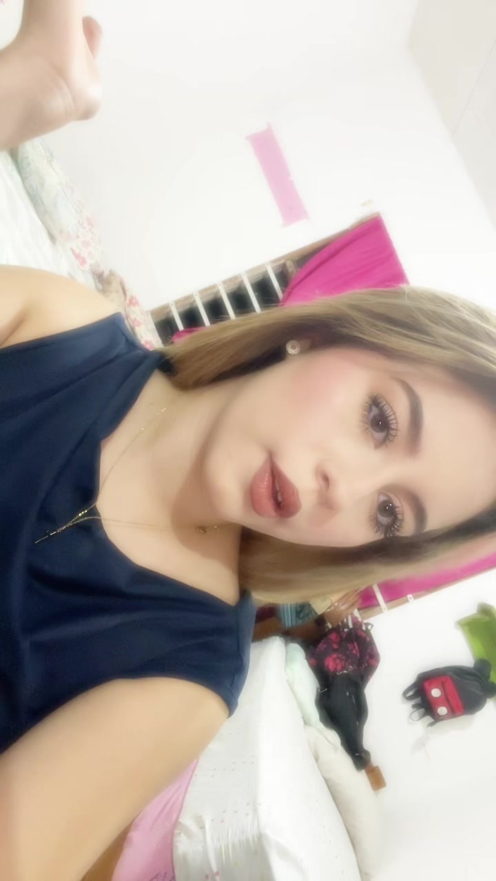 @Lucia_perezzz