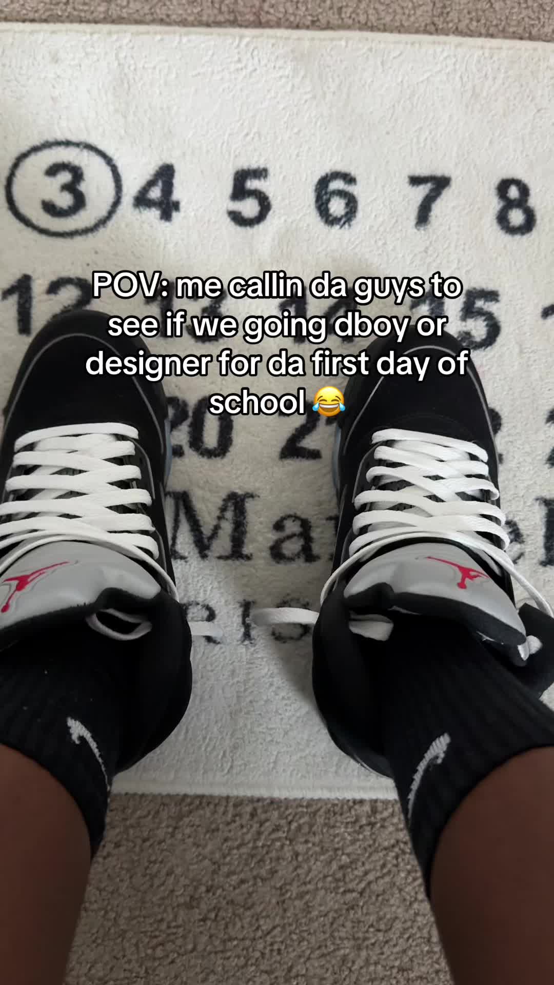 @⃟