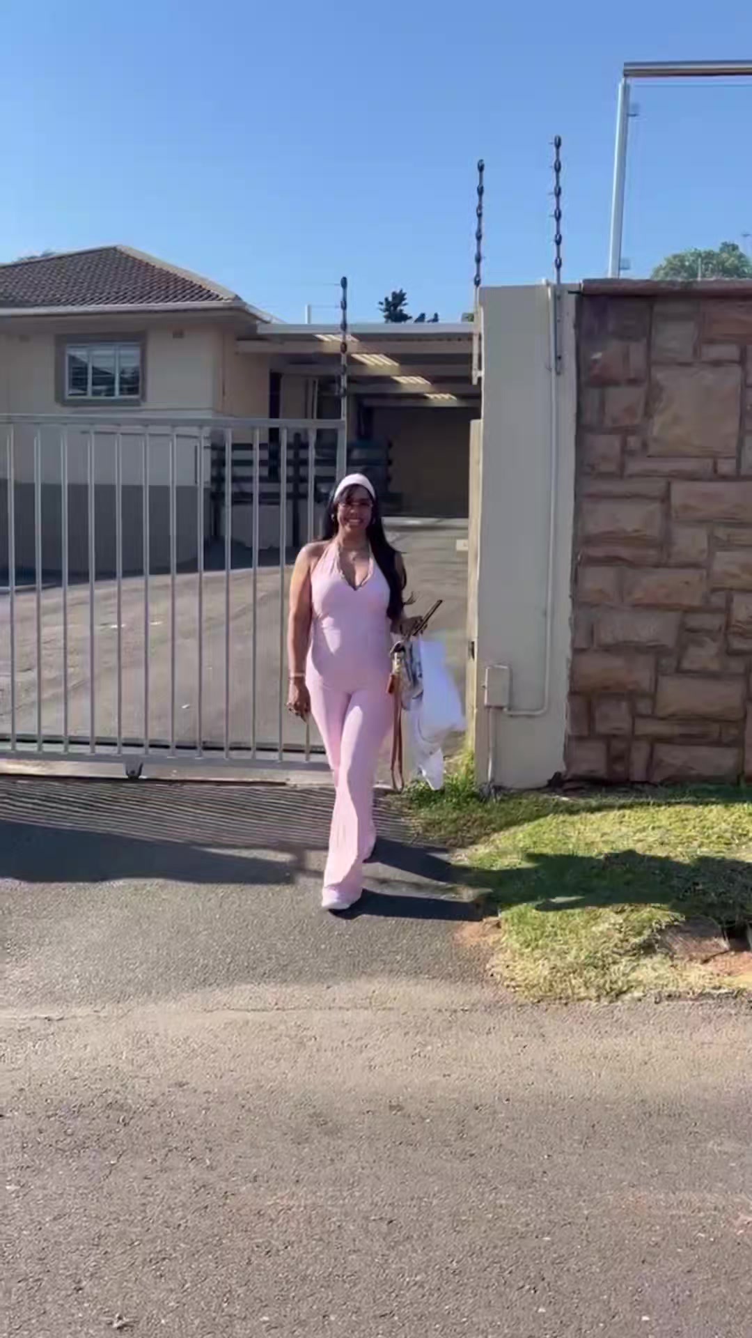 @J@9