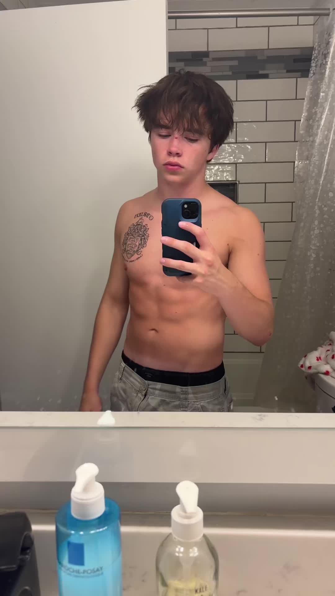 @️