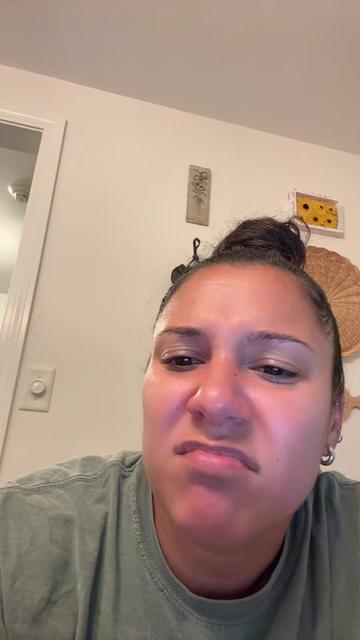 @Nina Montanez