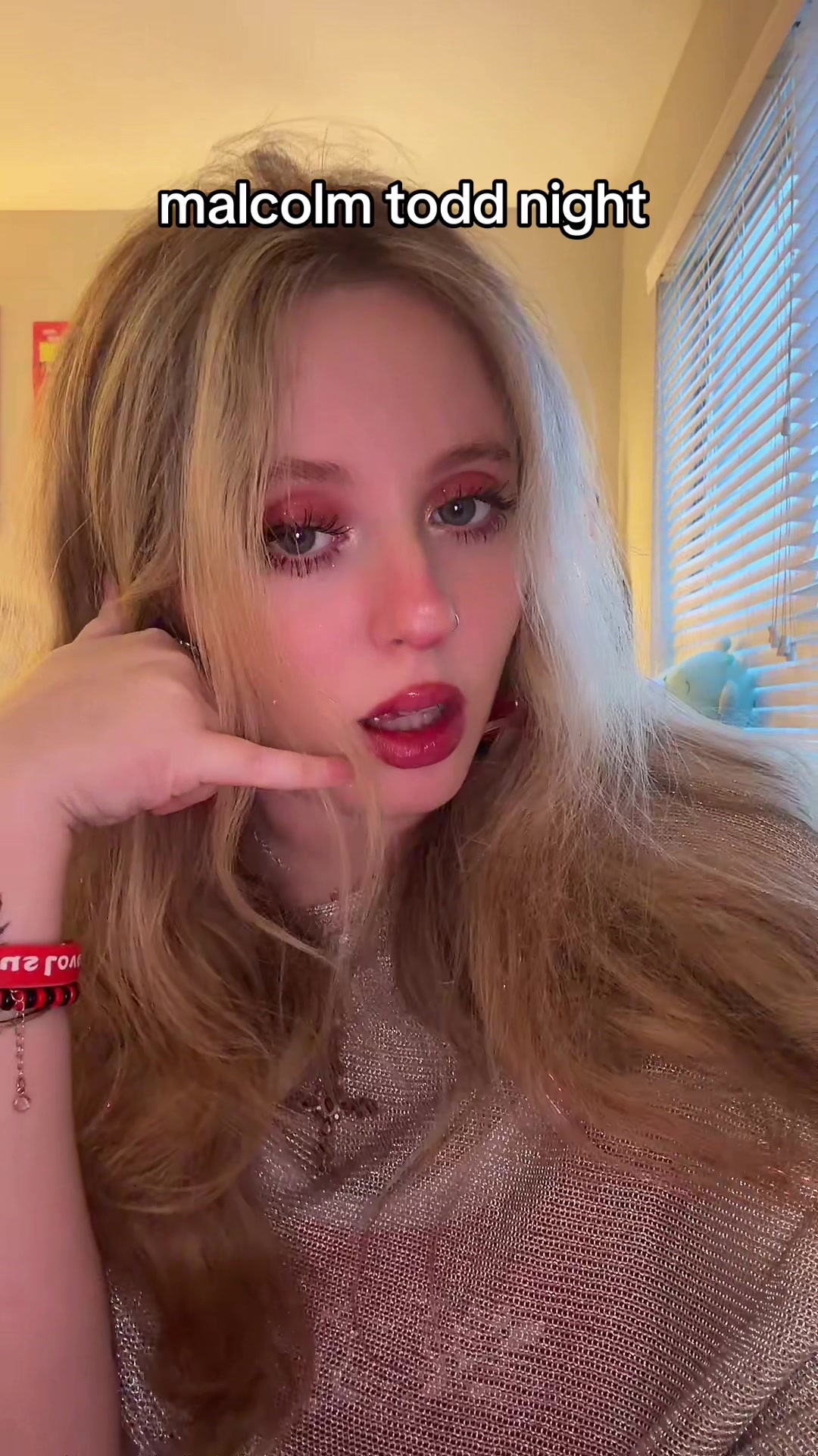 @nixiee.mov