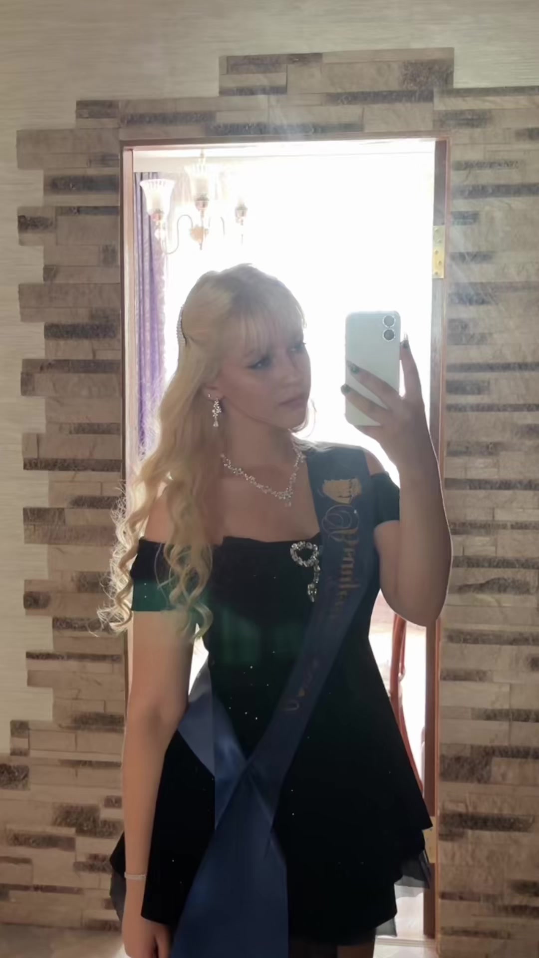 @дашенька ഒ