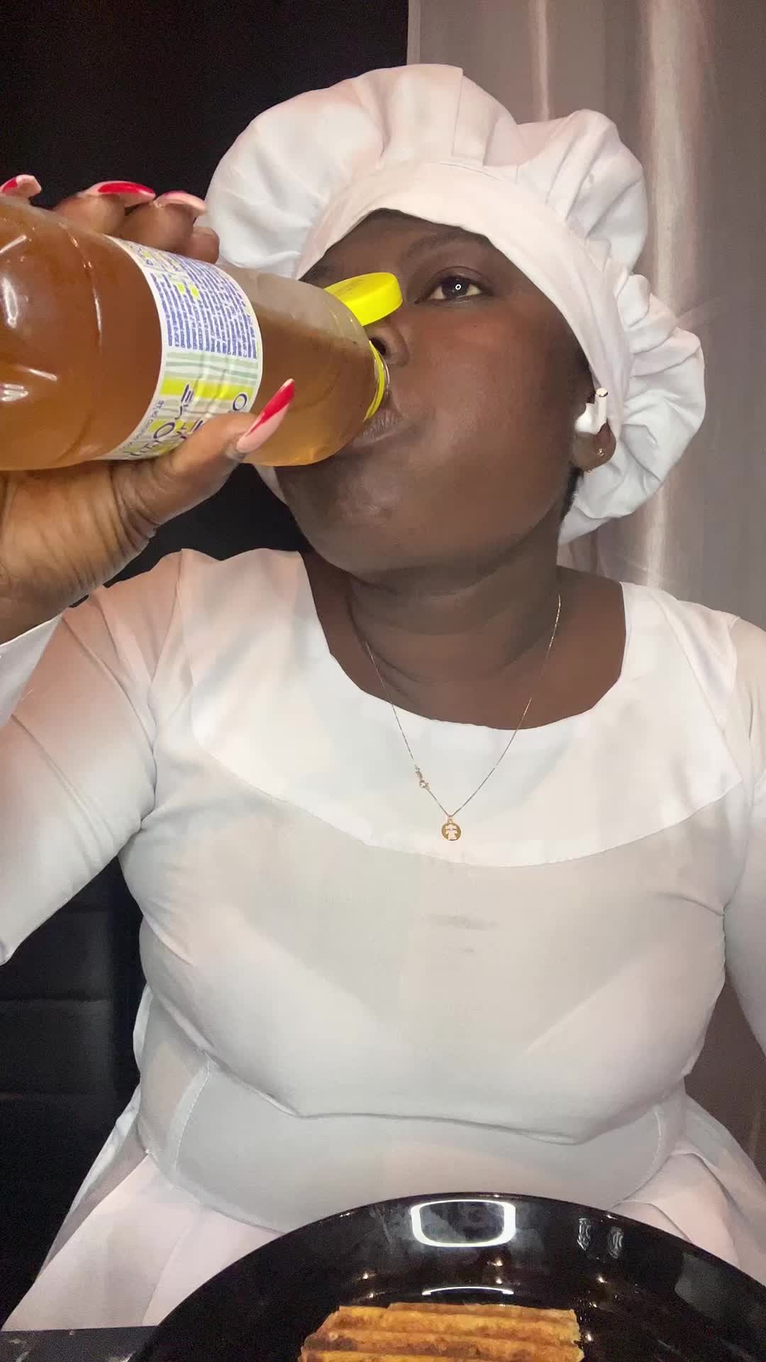 @Omolola Comedy