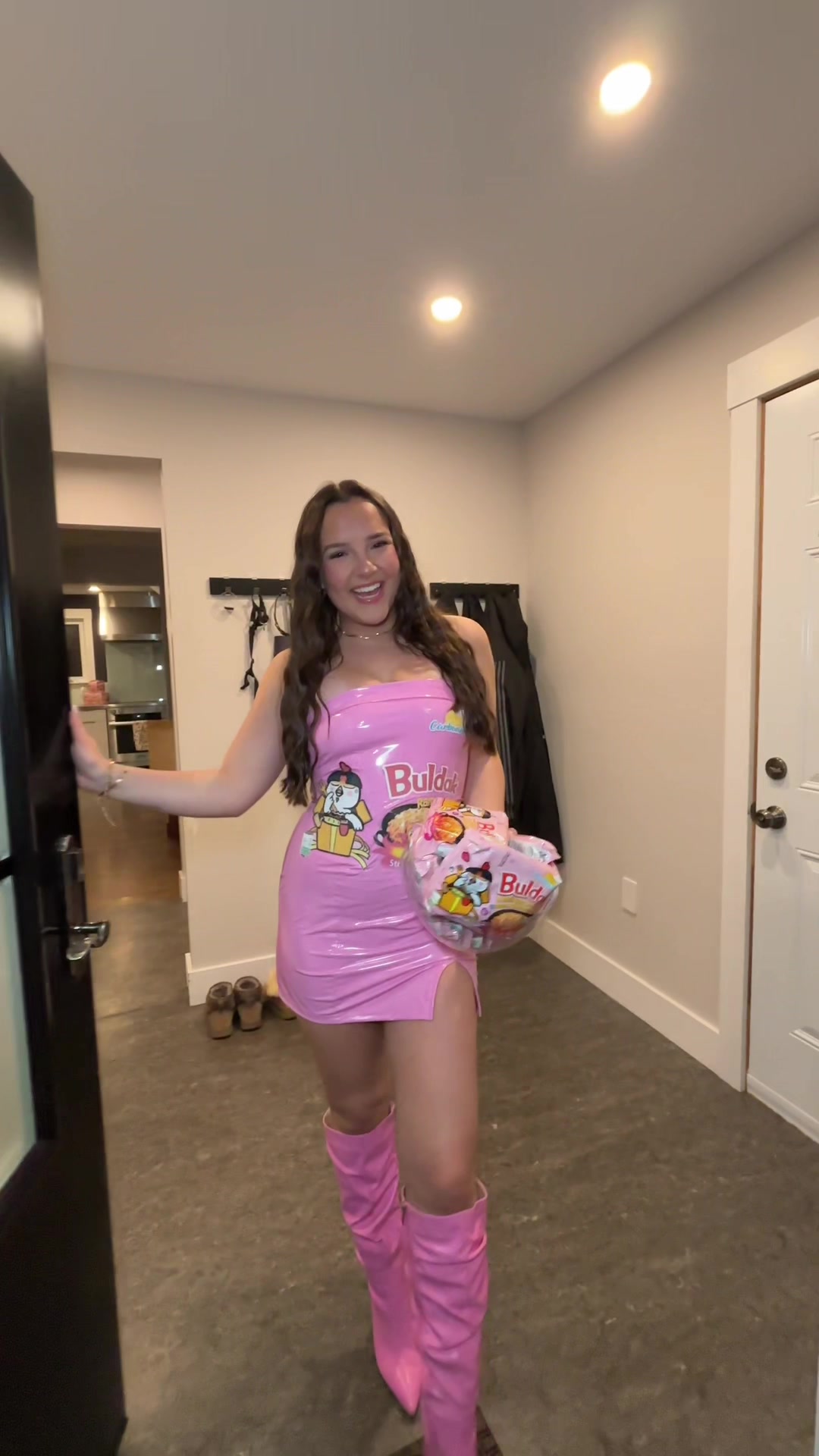 @Ella