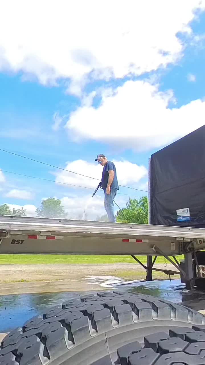 @Howdy❌️