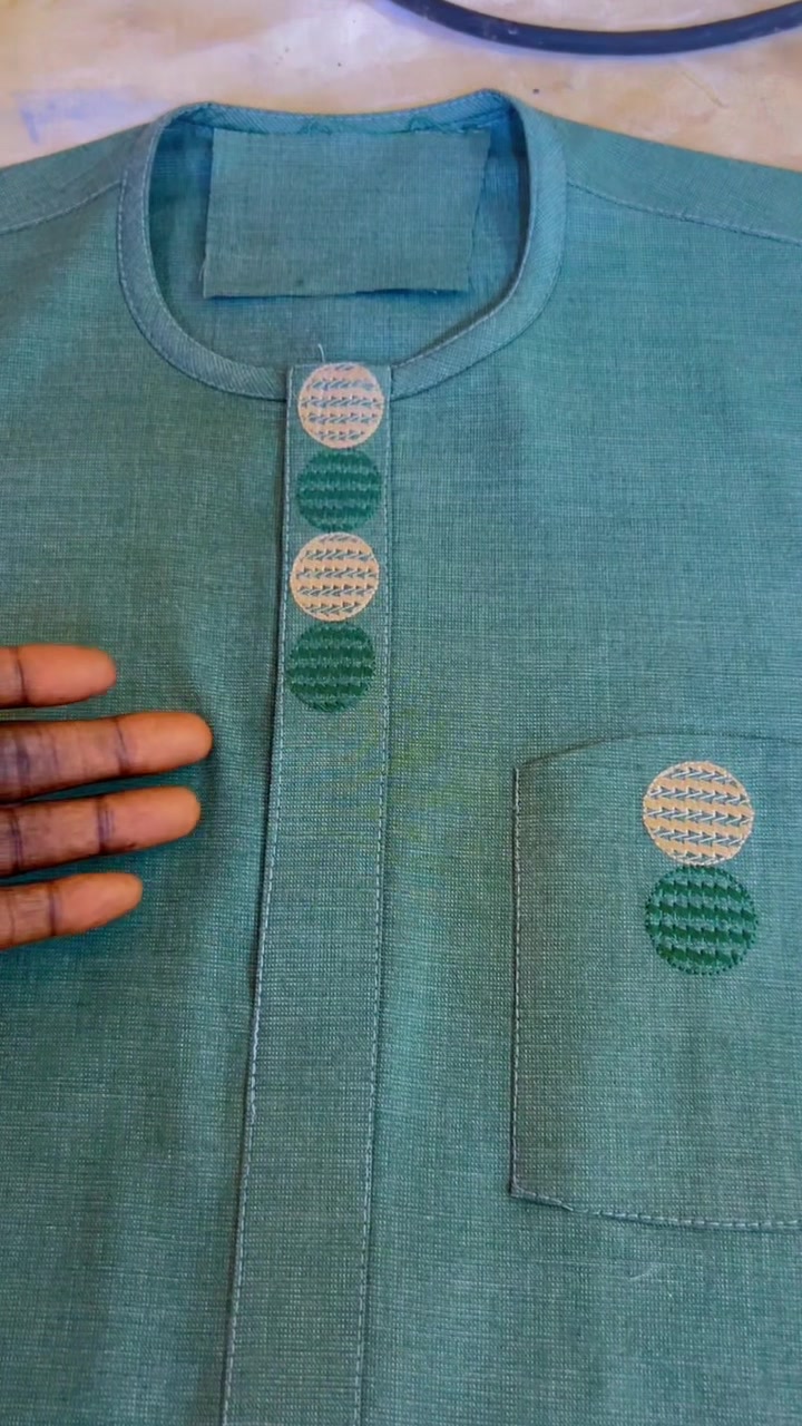 @&Eacute;toile Broderie