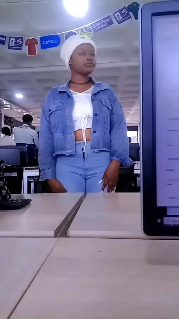 @Fashionable Dee 🥰
