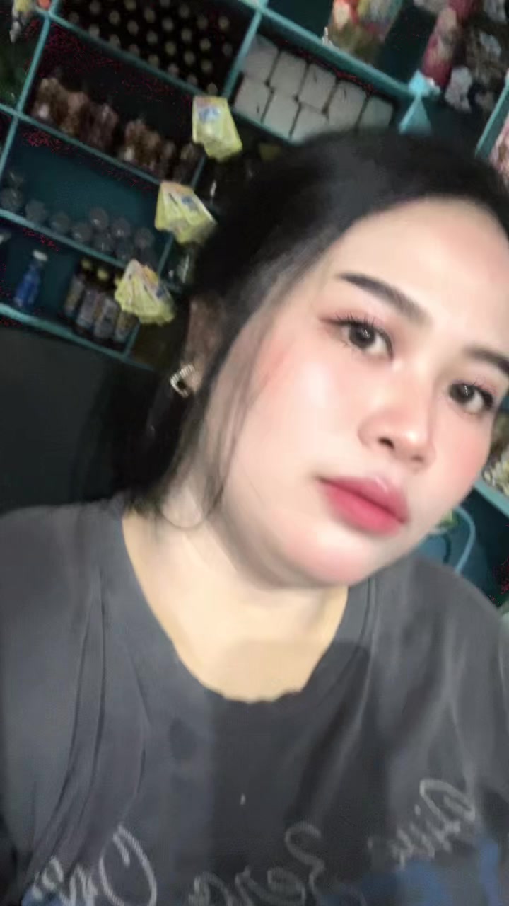 @Ririn_