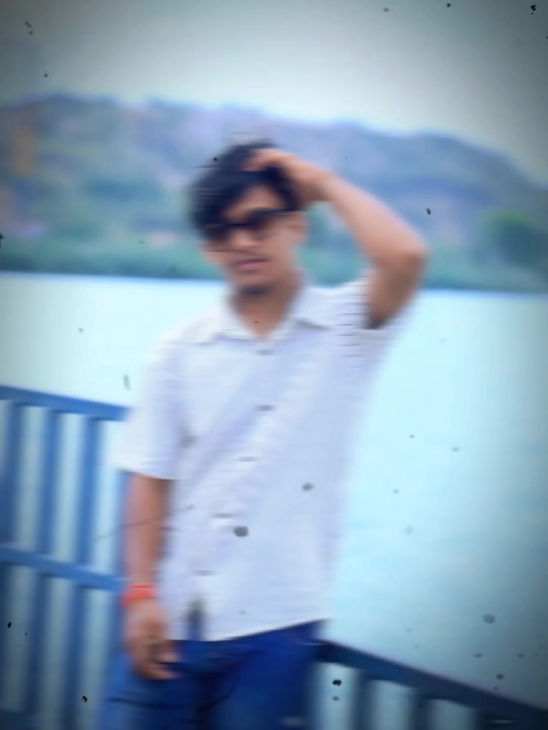 @ᴀɴɪʟ ᴛʜᴀᴋᴜʀ