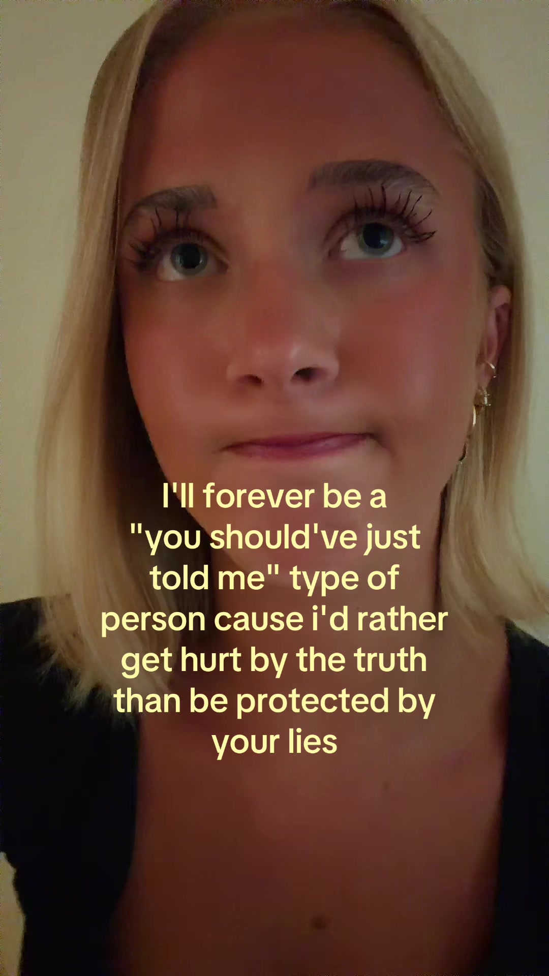 @theelliebarker