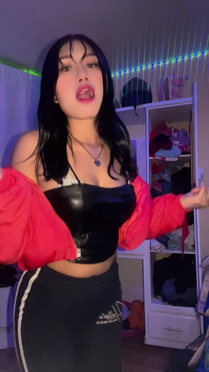@Micaela