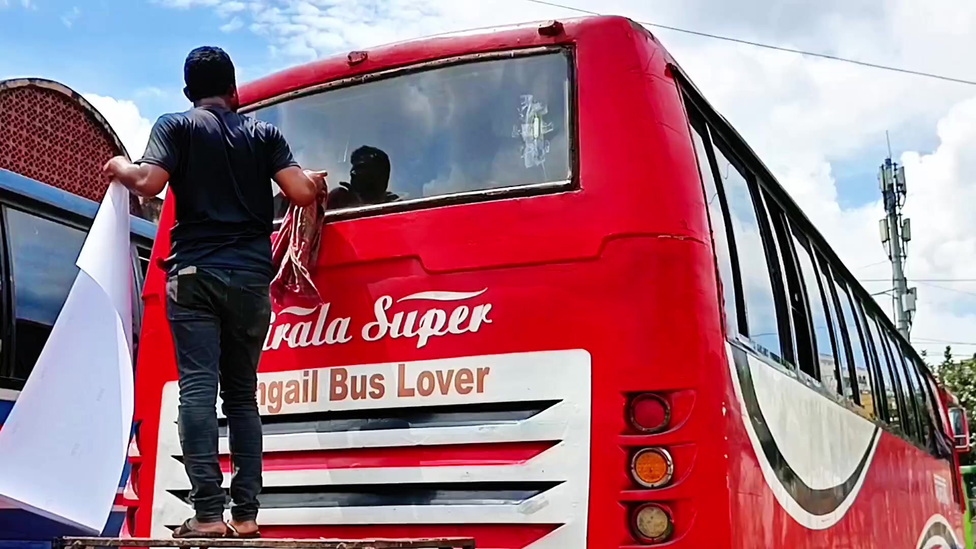 @Tangailbusloverđ