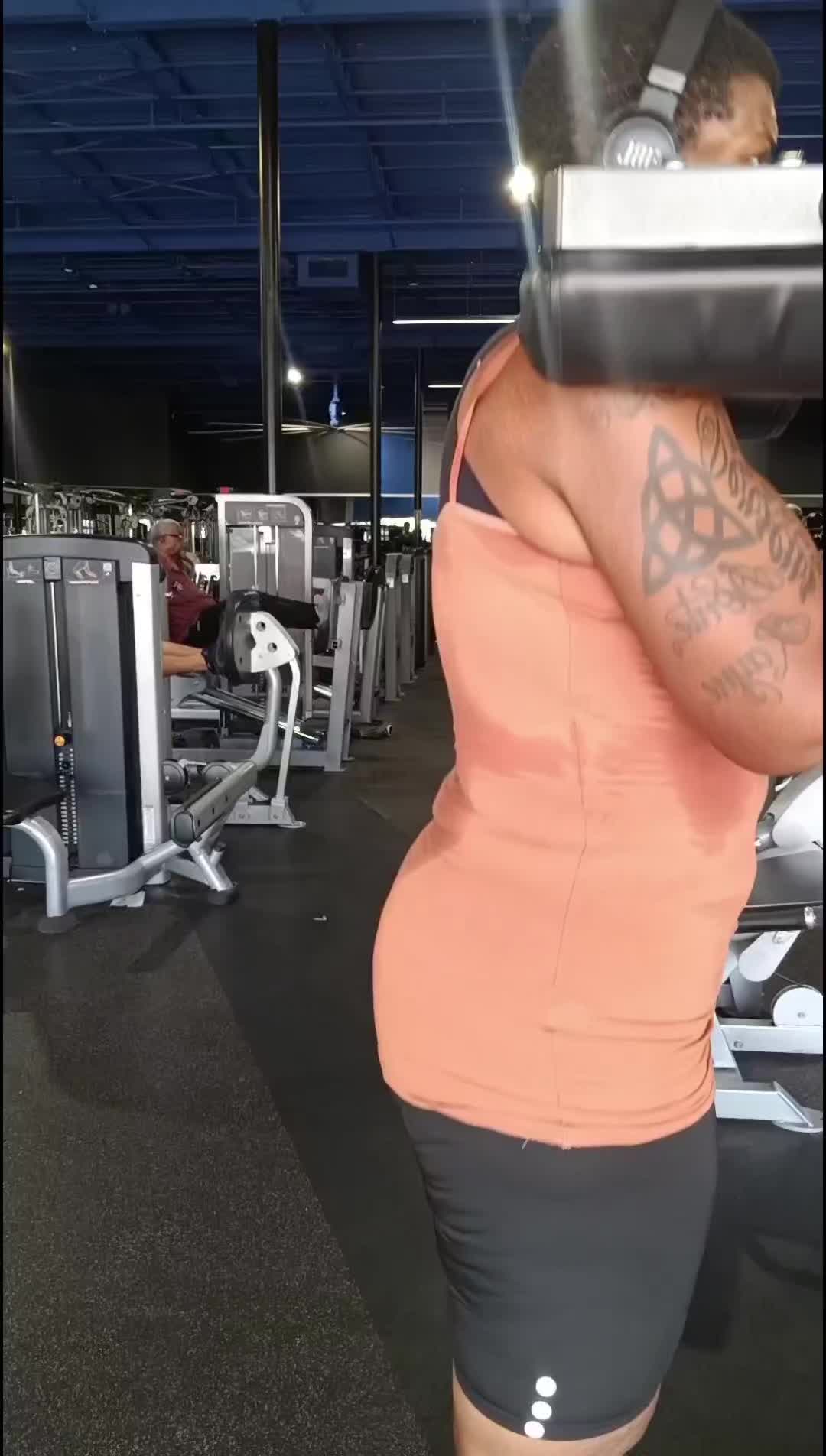 @locaknoni