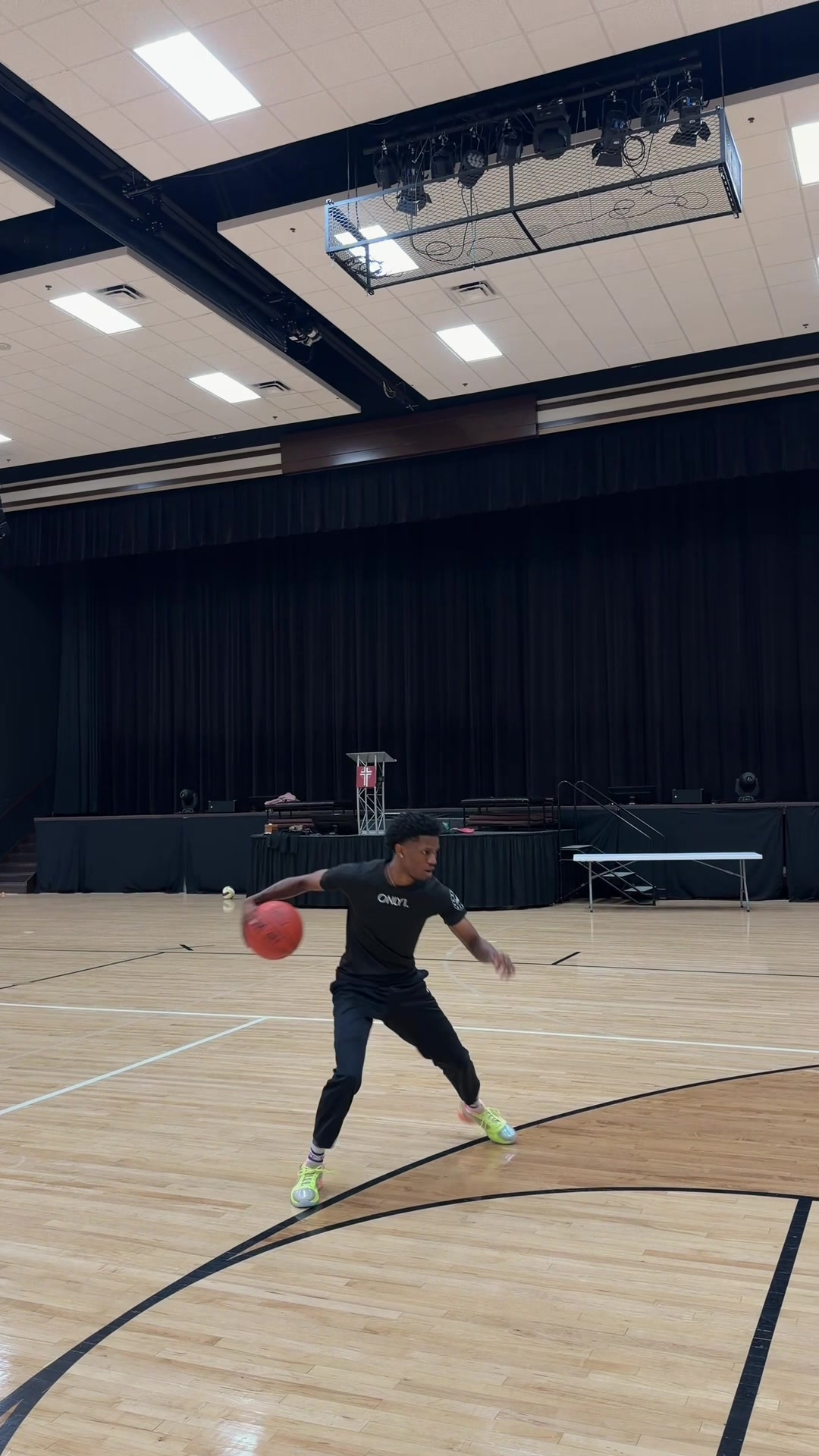 @3
