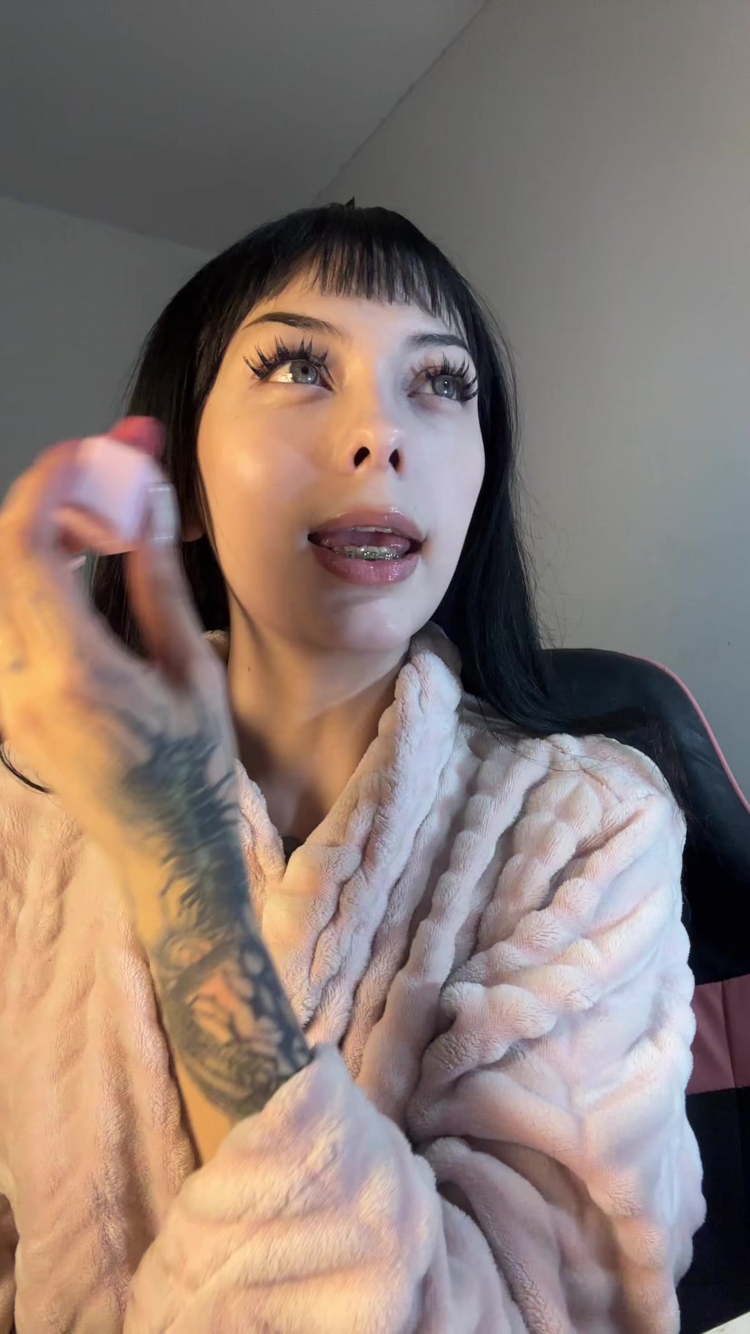 @SkinnyGhostiee🧛🏻♀️