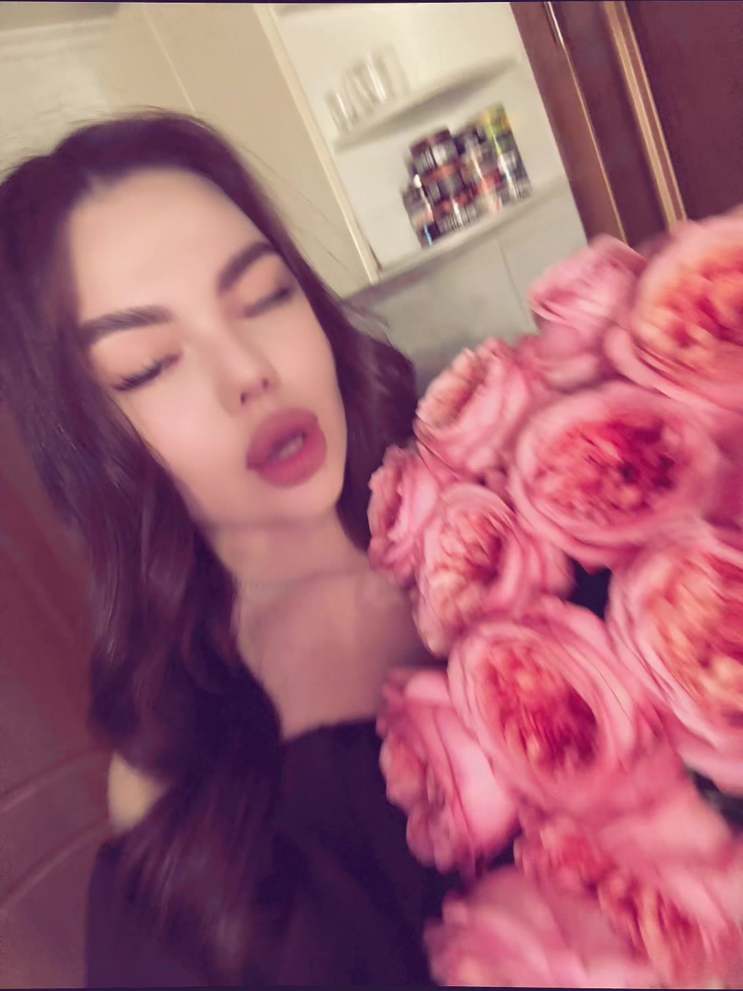 @🥥𝑽 𝑰 𝑲 𝑨🥥