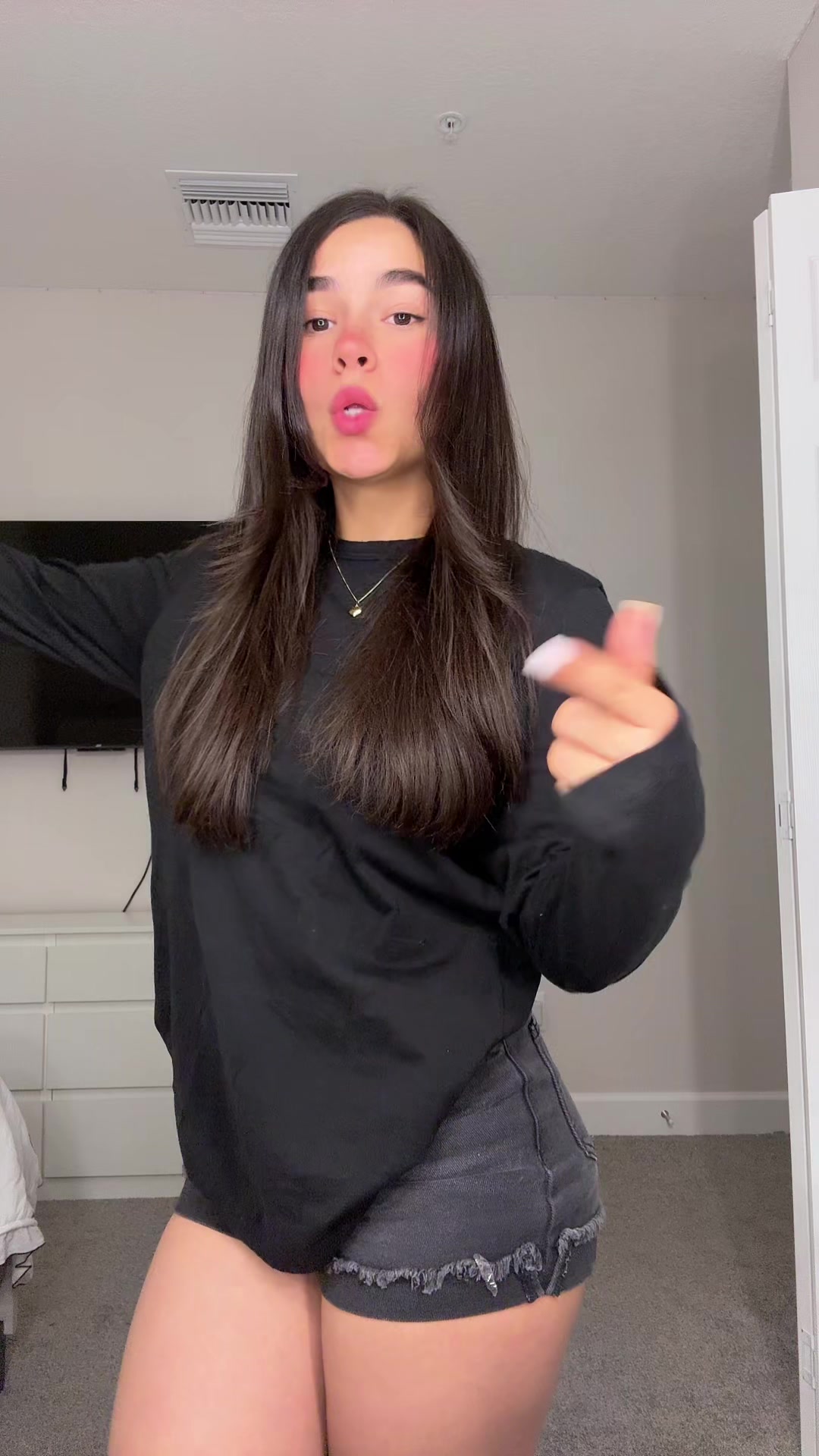 @𝒩𝑒𝓈𝓎𝓊🍉