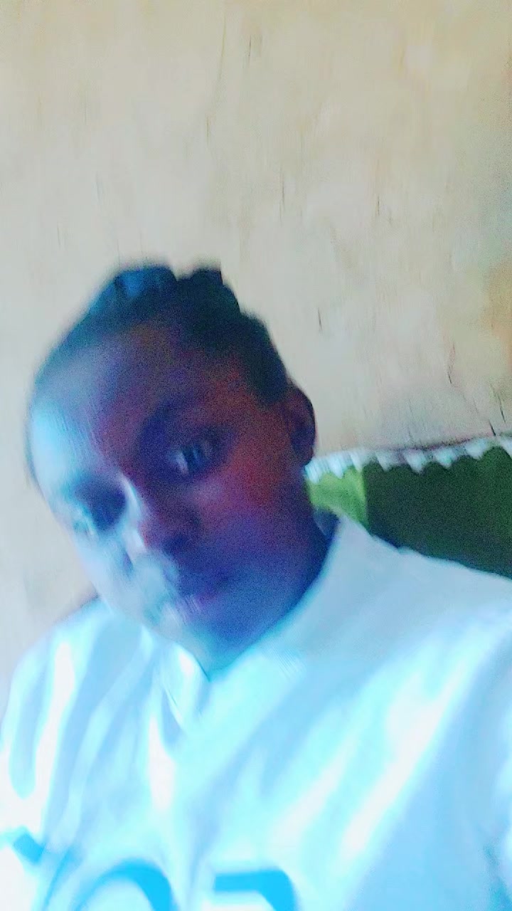 @Esther Mbafumoja