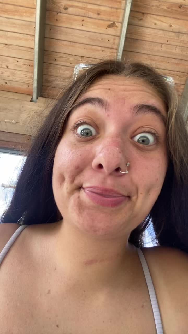 @Lilhazelisfunny;)