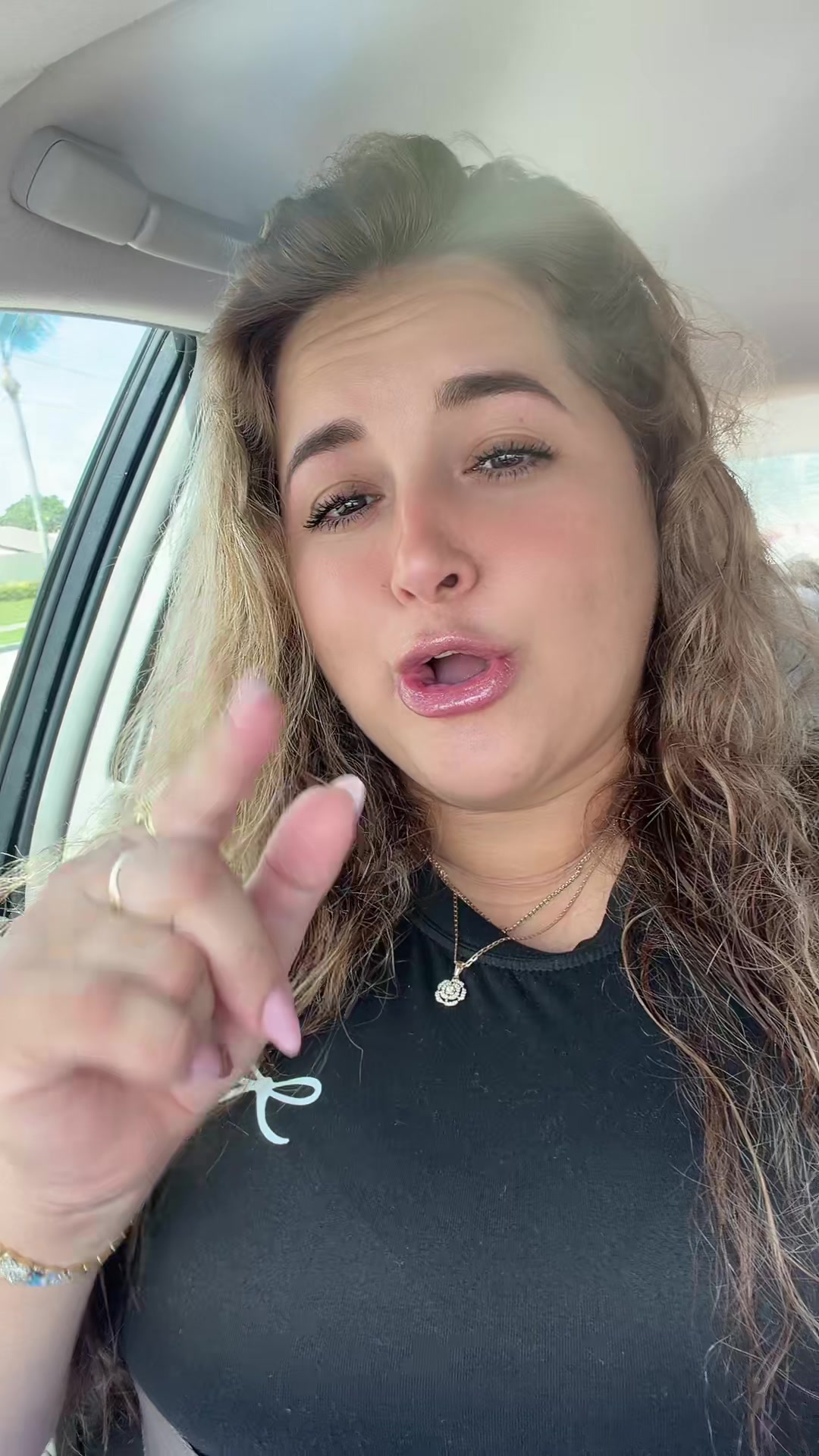 @yisleny