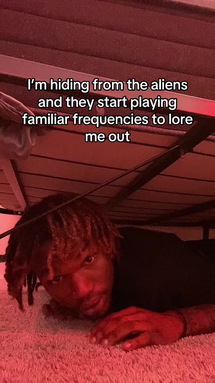 @👾