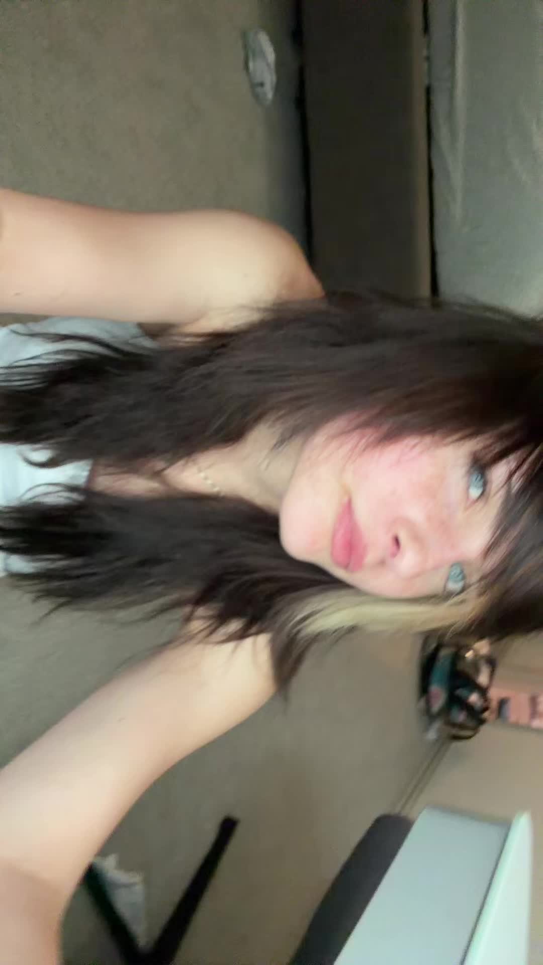 @Poptartfarts🧁