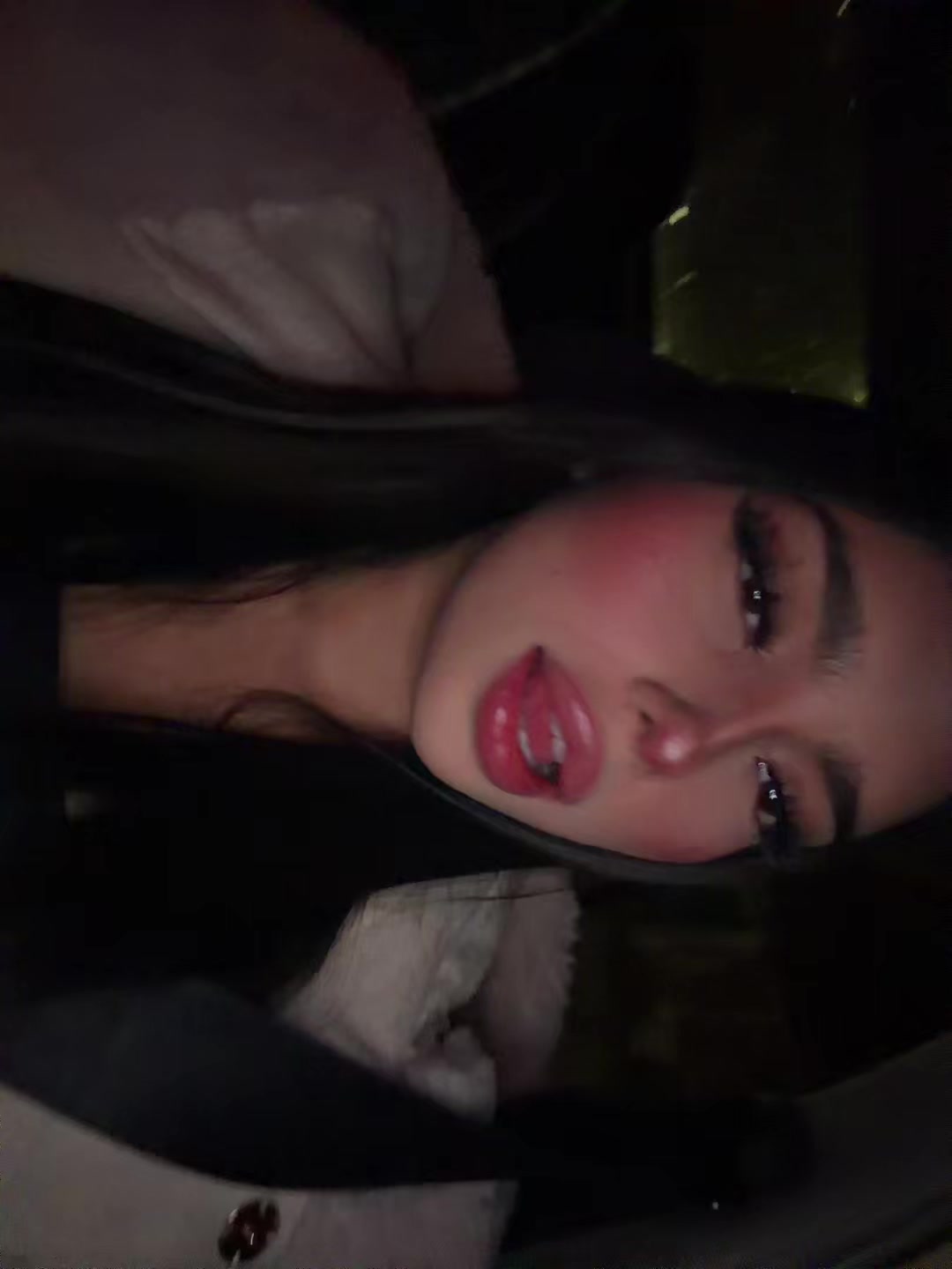 @Fofia ๐ฆ๐