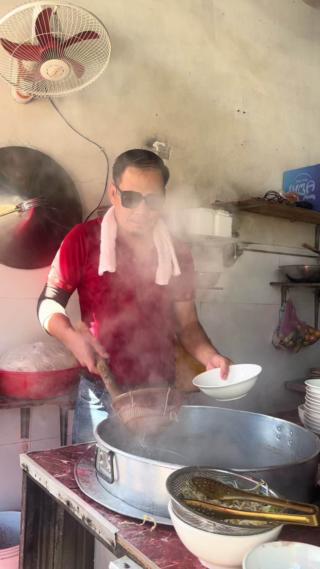 @មីគាវហេងហេងក្រុងកំពត