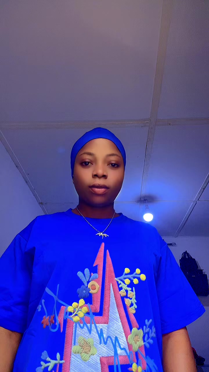 @TEMMY🤎🌸🥀