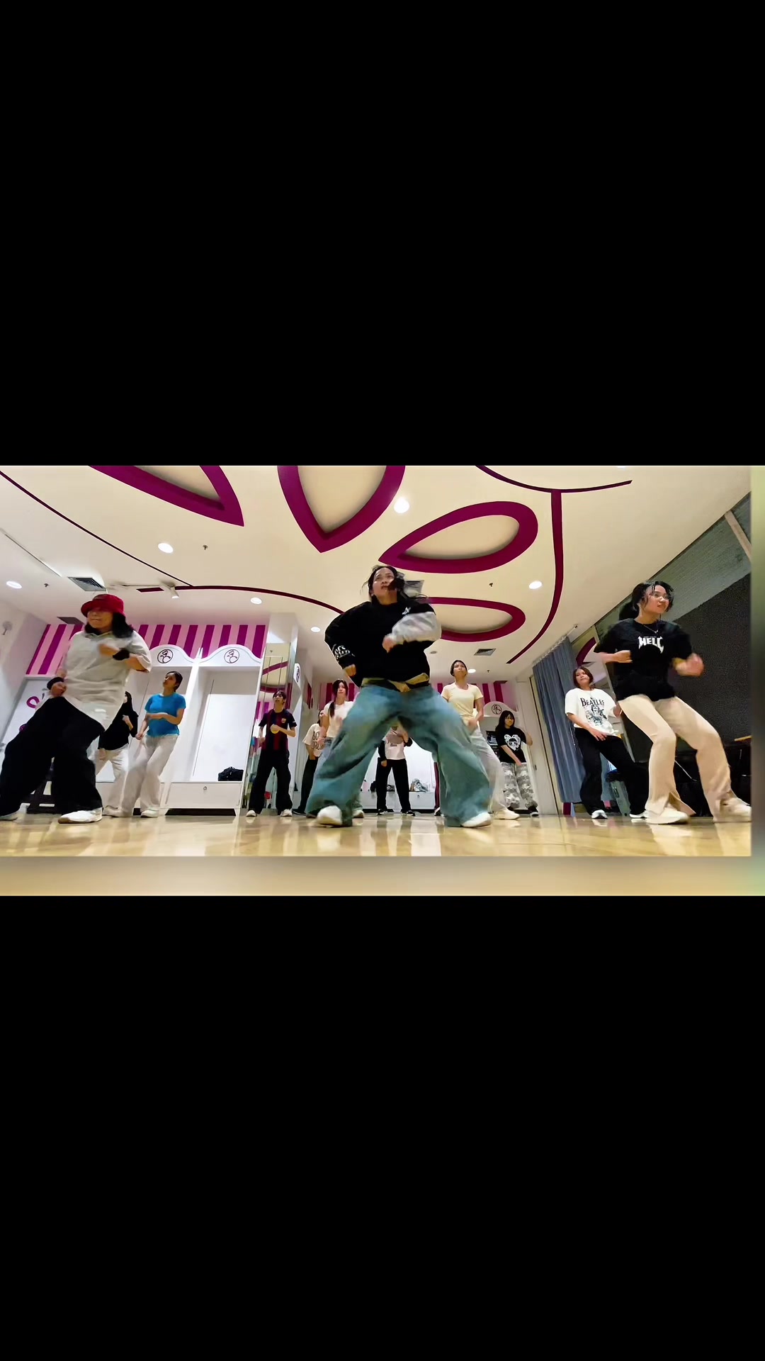 @vay_dance