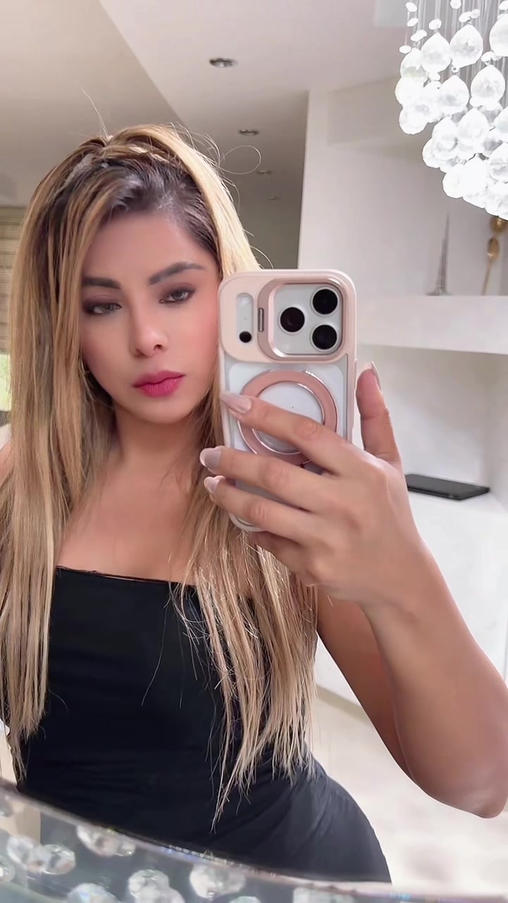 @Laurita