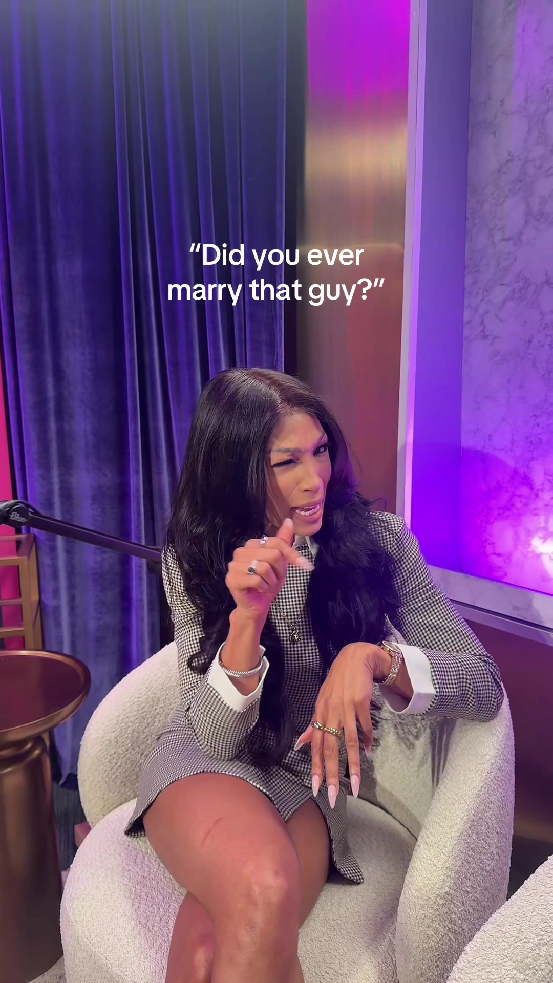 @Hayley Dinaé