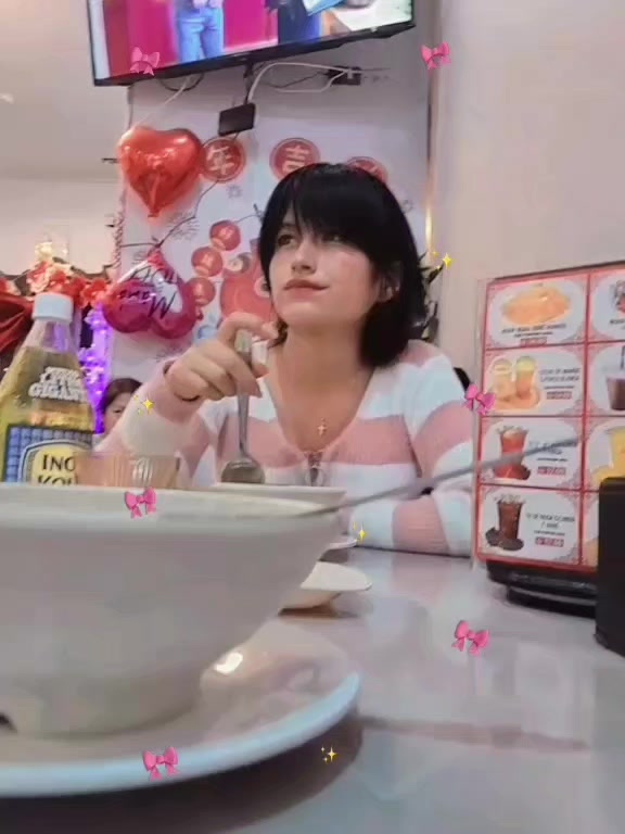 @Mılƴ